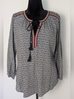 Daniel Rainn Women's Sz L Embroidered 3/4 Sleeve Black White Boho Peasant Top